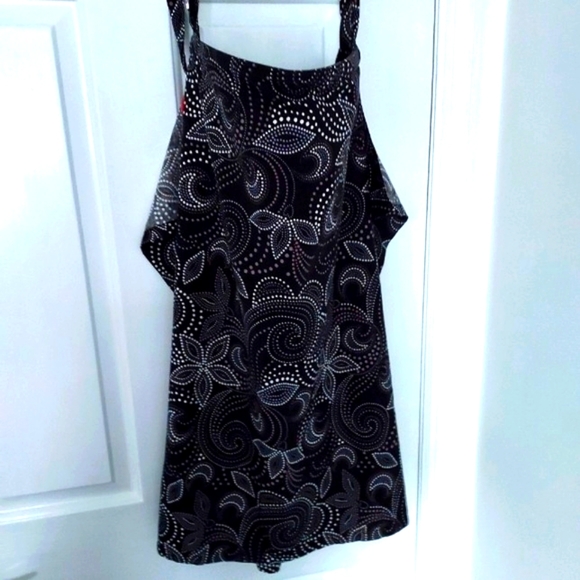 HOOTER HIDERS Maternity Nursing Cover For Nursing Moms On The Go! - Picture 2 of 8